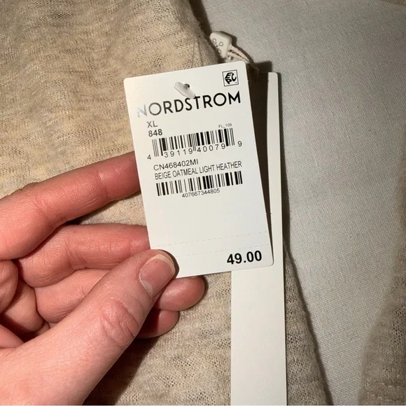 NWT - Lightweight Beige Long Sleeve Top - Size XL - Picture 6 of 8